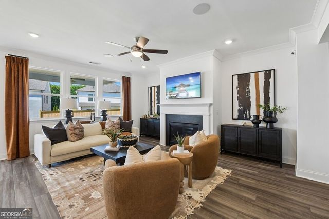 465 Kennington Walk, Loganville, GA 30052