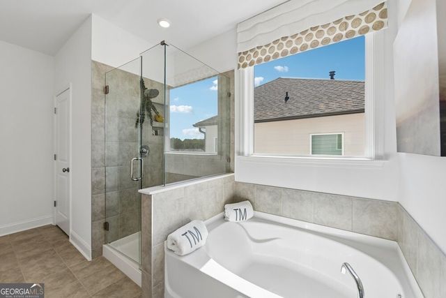 465 Kennington Walk, Loganville, GA 30052