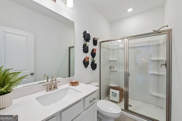 465 Kennington Walk, Loganville, GA 30052