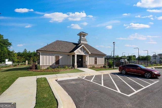 465 Kennington Walk, Loganville, GA 30052
