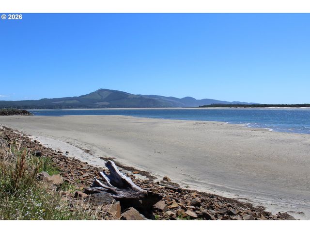 4335 SEQUOIA Loop, Netarts, OR 97143