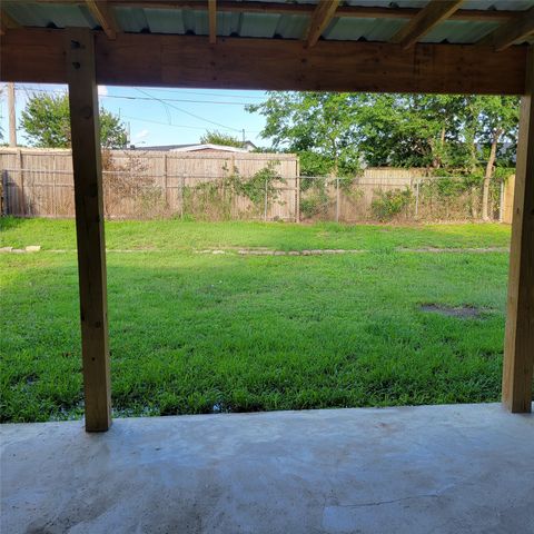 5019 Sandalwood Lane, Arlington, TX 76017