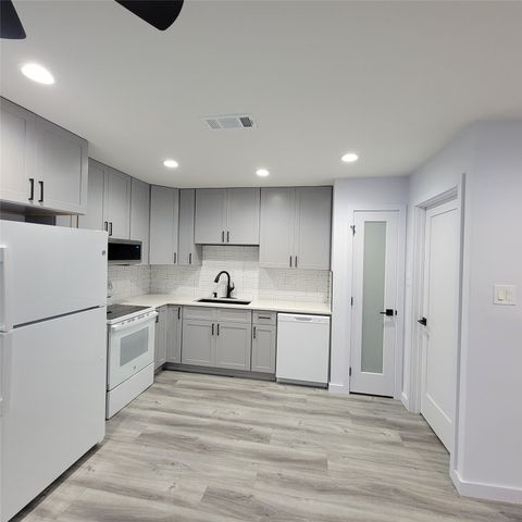 5019 Sandalwood Lane, Arlington, TX 76017