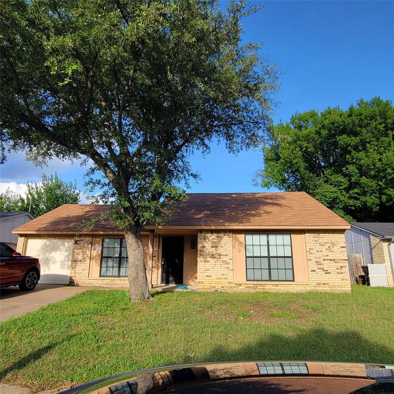 5019 Sandalwood Lane, Arlington, TX 76017