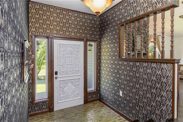 8173 Spanker Creek Road, Bentonville, AR 72712