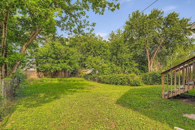 1083 Western Avenue N, Saint Paul, MN 55117