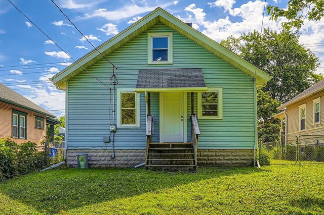 1083 Western Avenue N, Saint Paul, MN 55117