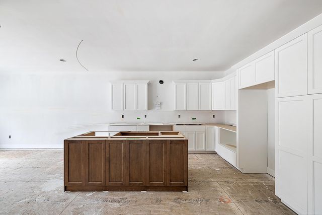 45396 Deneweth Street, Macomb Twp, MI 48042