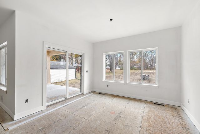 45396 Deneweth Street, Macomb Twp, MI 48042