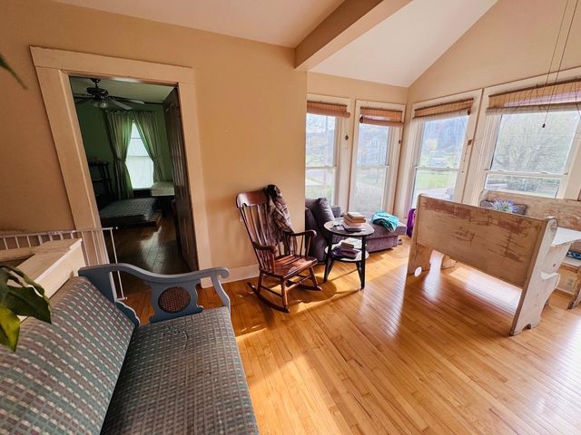 504 Evans St, Livingston, TN 38570
