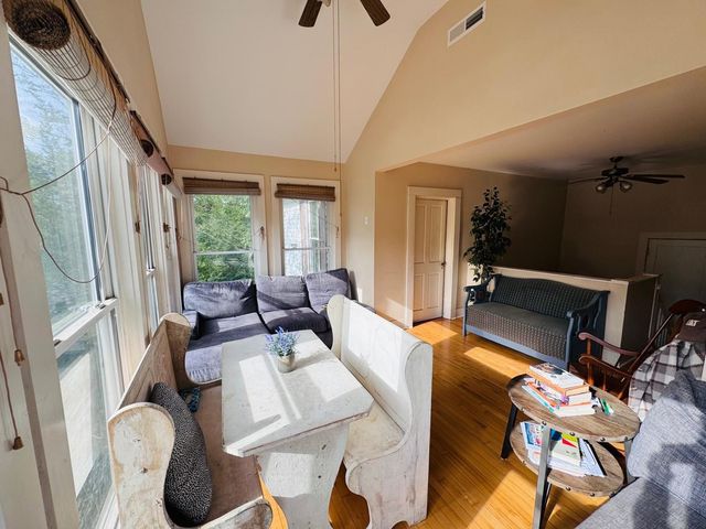 504 Evans St, Livingston, TN 38570