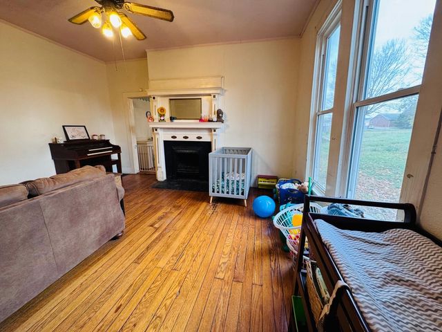 504 Evans St, Livingston, TN 38570