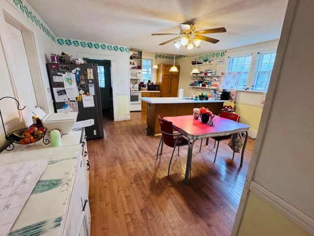 504 Evans St, Livingston, TN 38570