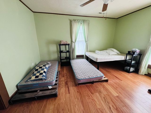 504 Evans St, Livingston, TN 38570