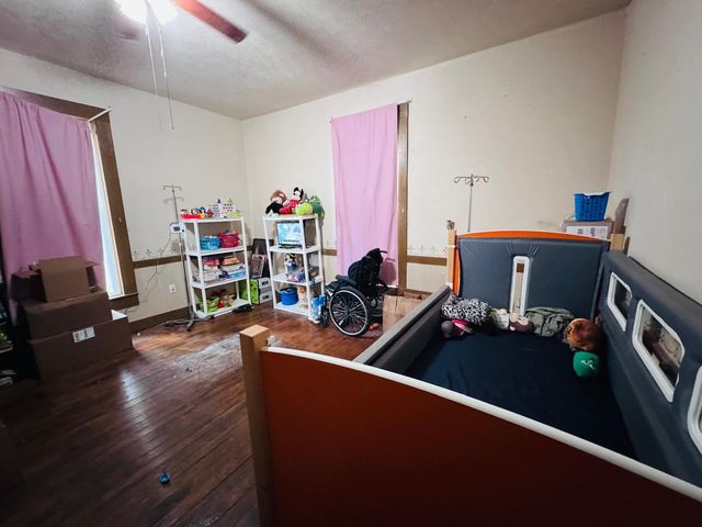 504 Evans St, Livingston, TN 38570