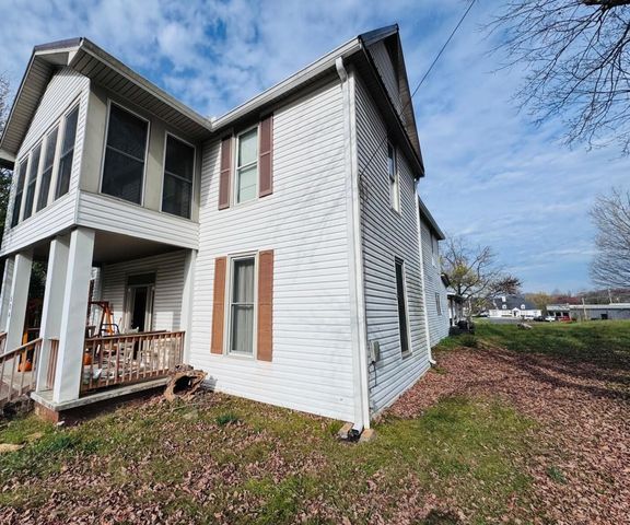 504 Evans St, Livingston, TN 38570
