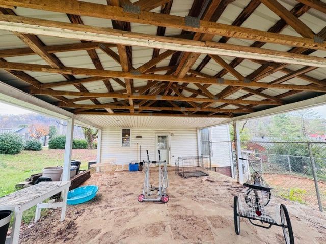 504 Evans St, Livingston, TN 38570