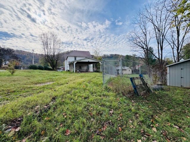 504 Evans St, Livingston, TN 38570