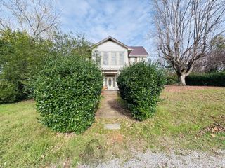 504 Evans St, Livingston, TN 38570