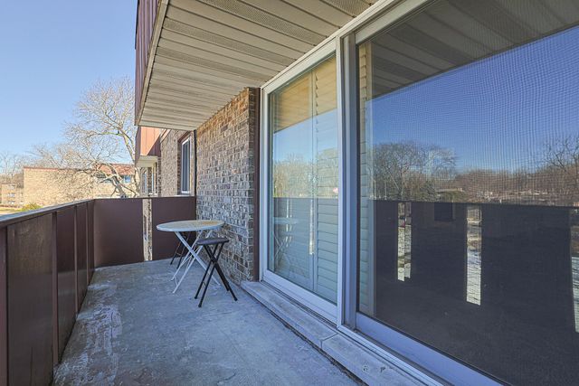 2650 BROOKWOOD Way 313, Rolling Meadows, IL 60008