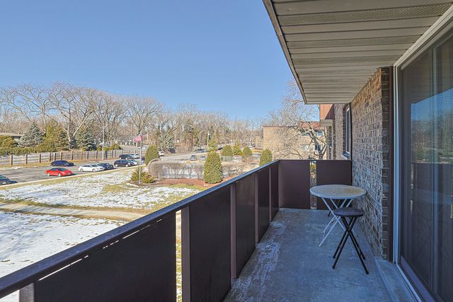 2650 BROOKWOOD Way 313, Rolling Meadows, IL 60008