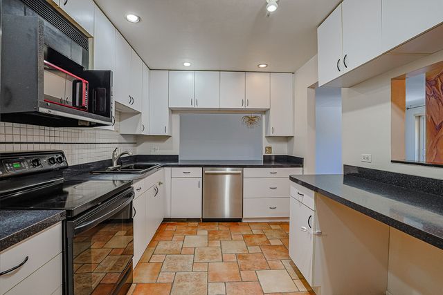 2650 BROOKWOOD Way 313, Rolling Meadows, IL 60008