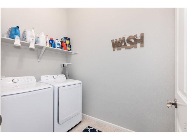 6807 S Riverwood Way, Aurora, CO 80016