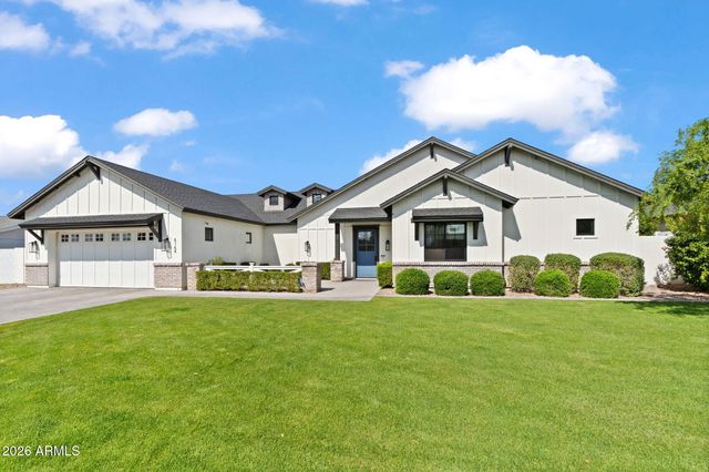 4164 E Camelback Road, Phoenix, AZ 85018