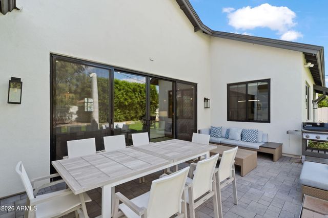 4164 E Camelback Road, Phoenix, AZ 85018