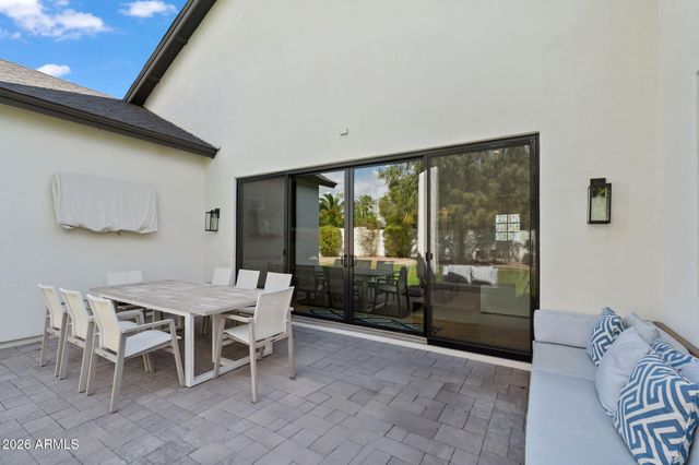 4164 E Camelback Road, Phoenix, AZ 85018