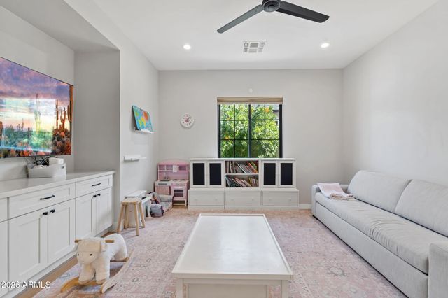 4164 E Camelback Road, Phoenix, AZ 85018