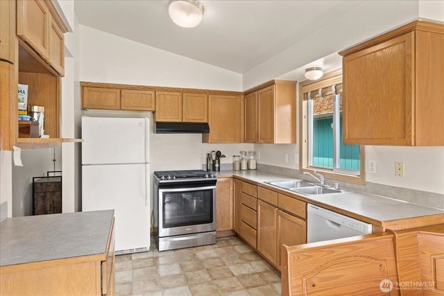 7713 63rd Street NE, Marysville, WA 98270