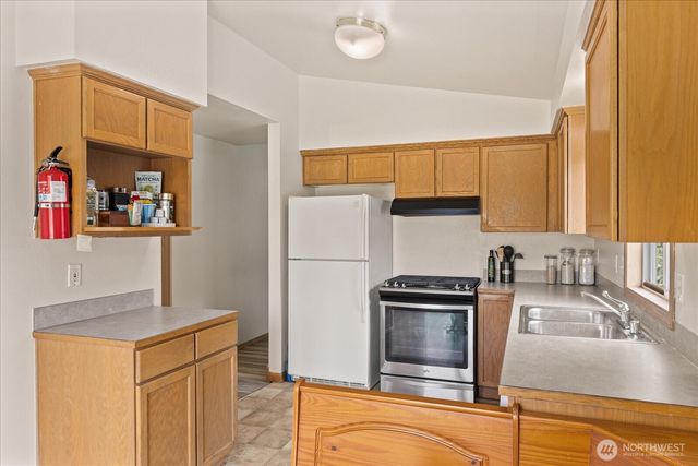 7713 63rd Street NE, Marysville, WA 98270