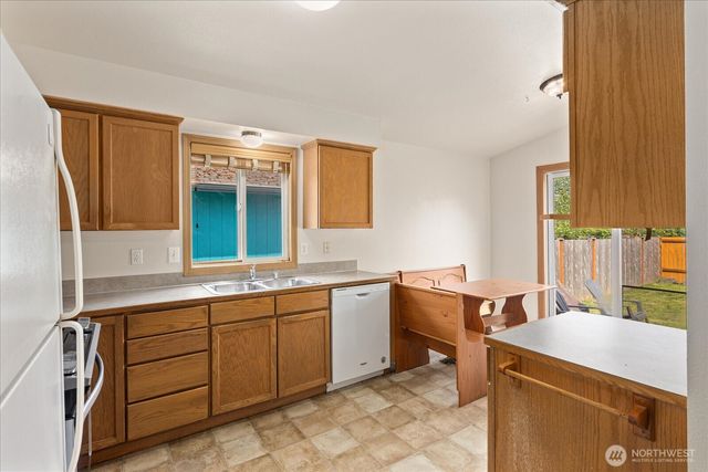 7713 63rd Street NE, Marysville, WA 98270