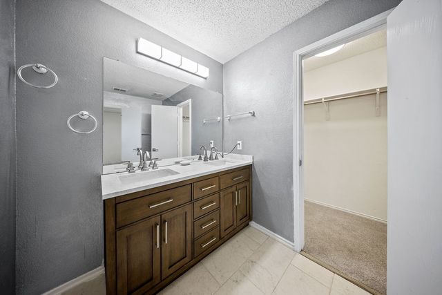 1444 Atkins Street, Cedar Hill, TX 75104