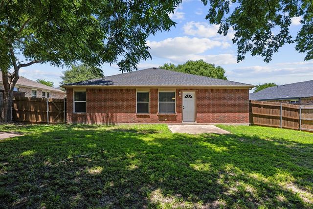 1444 Atkins Street, Cedar Hill, TX 75104