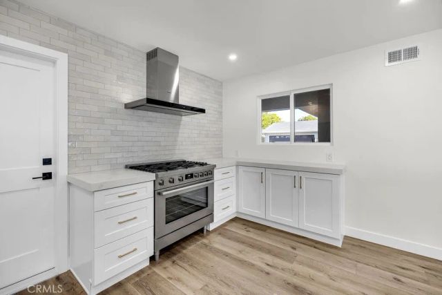 4672 Ironwood, Seal Beach, CA 90740