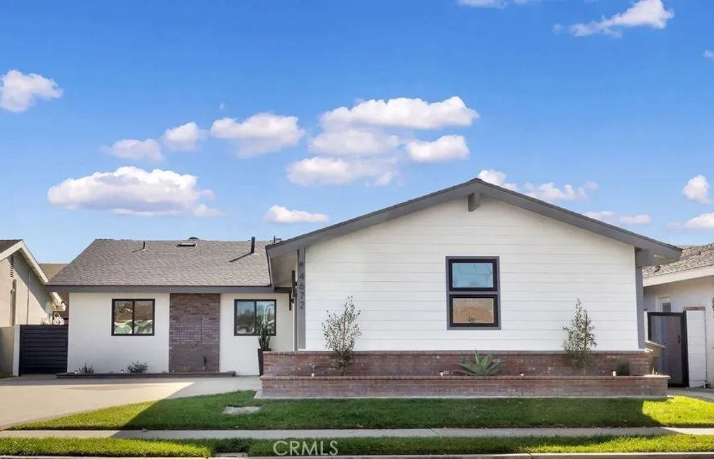 4672 Ironwood, Seal Beach, CA 90740