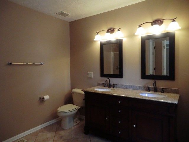305 Cody Hill Pl, Nashville, TN 37211