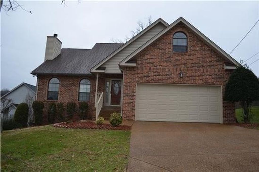 305 Cody Hill Pl, Nashville, TN 37211