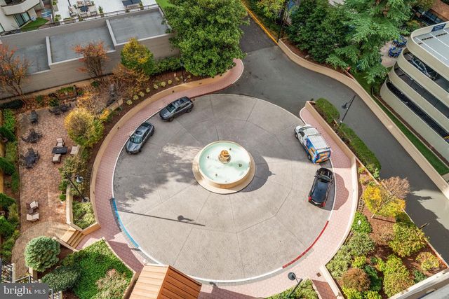 1211 S EADS ST #1009, Arlington, VA 22202