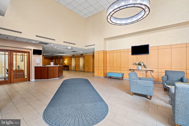 1211 S EADS ST #1009, Arlington, VA 22202