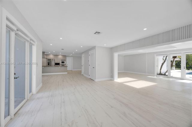 8303 Old Cutler Rd, Coral Gables, FL 33143