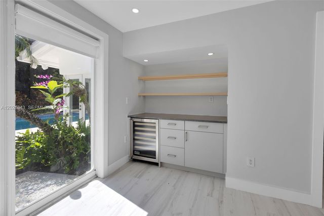 8303 Old Cutler Rd, Coral Gables, FL 33143