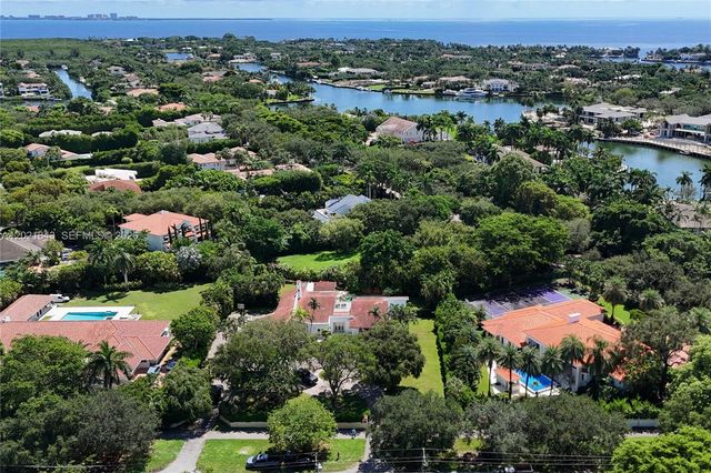 8303 Old Cutler Rd, Coral Gables, FL 33143