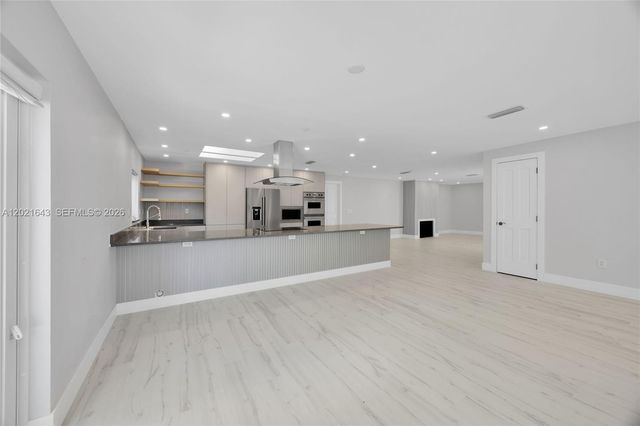 8303 Old Cutler Rd, Coral Gables, FL 33143