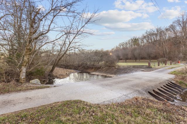 1000 Sendero Bad, Dickson, TN 37055