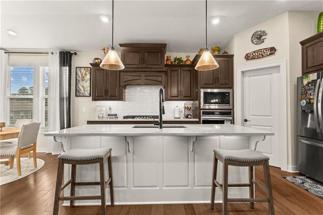 520 SE David Road, Lee's Summit, MO 64082