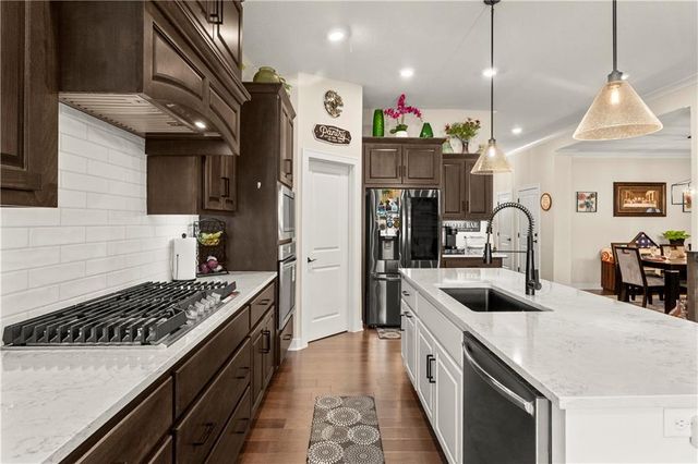 520 SE David Road, Lee's Summit, MO 64082