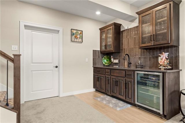 520 SE David Road, Lee's Summit, MO 64082